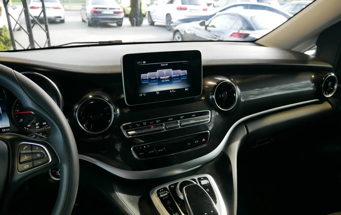 Mercedes-Benz Klasa V cena 169900 przebieg: 52800, rok produkcji 2019 z Wschowa małe 254